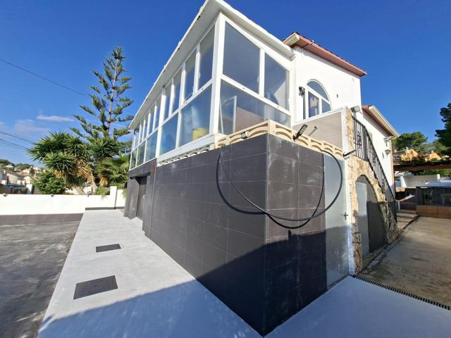 Unifamiliar Pareada En venta en La Pobla de Montornès photo 0