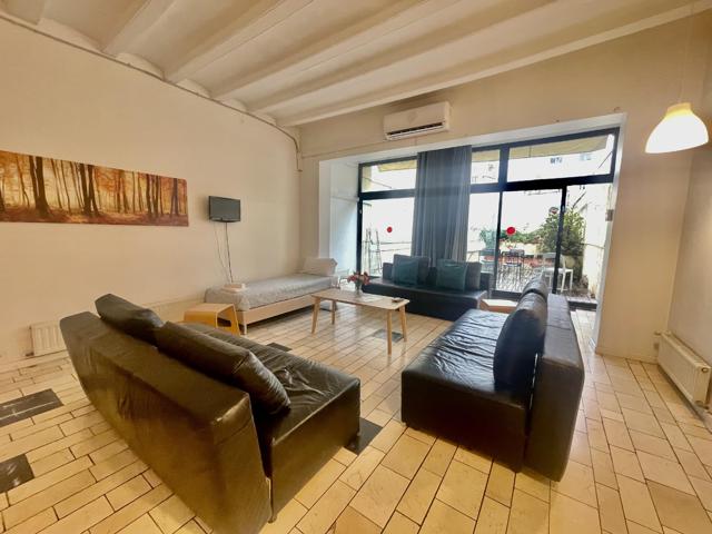 Piso En venta en el Raval photo 0