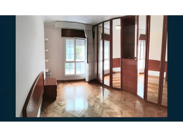 Piso en alquiler en Foz (Casco Urbano) photo 0