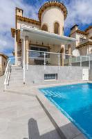 Villa En venta en San Miguel de Salinas photo 0