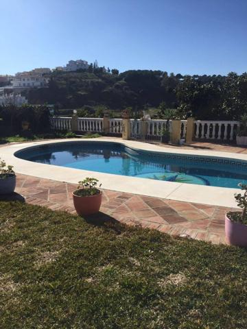 Villa En venta en Mijas photo 0