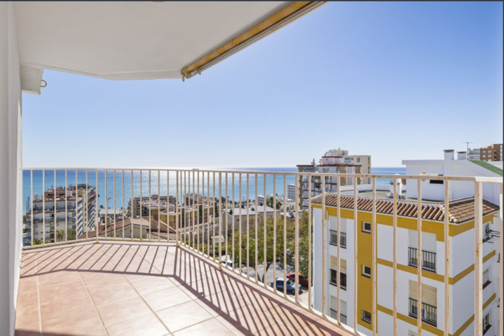 Piso En venta en Torremolinos photo 0