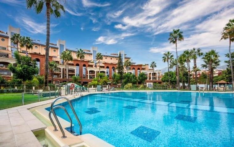 Piso En venta en Benalmádena photo 0