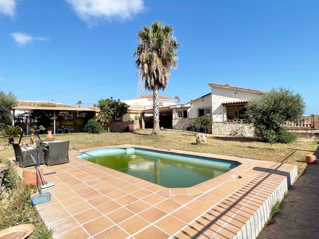 Casa En venta en Benalmádena photo 0