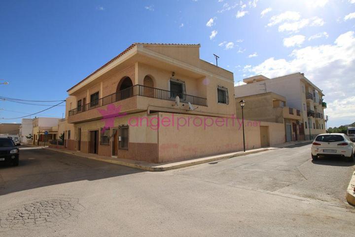Casa En venta en Turre photo 0