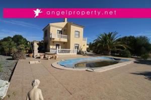 Casa En venta en Albox photo 0