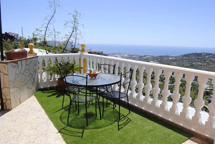Villa En alquiler en Torrox photo 0