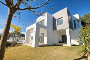 Villa En venta en Benahavís photo 0