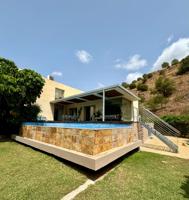 Casa En venta en Calle Leoni Benabu. , Málagapinares De San Antón | Málaga-Este, Pinares De San Antón, Málaga photo 0