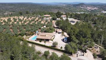 Villa En venta en Poligono 9-Parcela 126. 46821, Chella (valencia), Chella photo 0