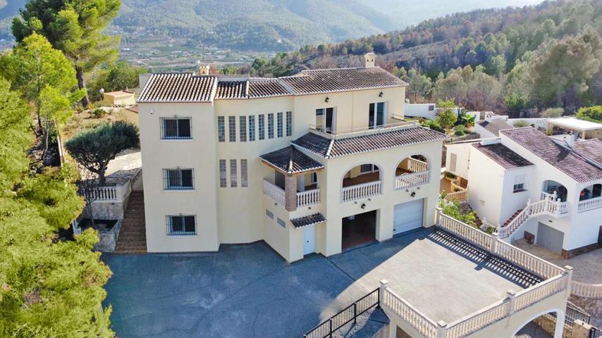 Villa En venta en Vilallonga-Villalonga photo 0