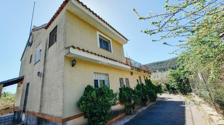 Villa En venta en Vall de Gallinera photo 0