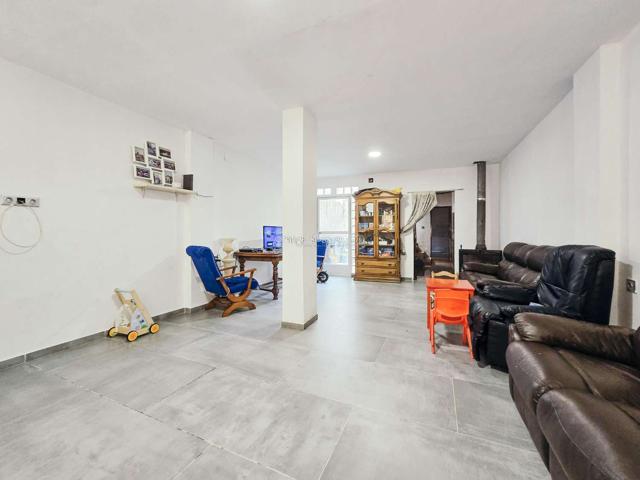 Casa En venta en Vilallonga-Villalonga photo 0