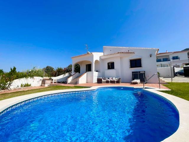 Villa En venta en Capistrano. , Nerja (málaga), Nerja photo 0