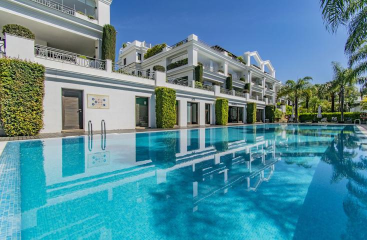Piso En venta en Estepona photo 0