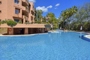 Piso En venta en Marbella photo 0