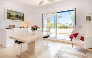 Piso En venta en Estepona photo 0