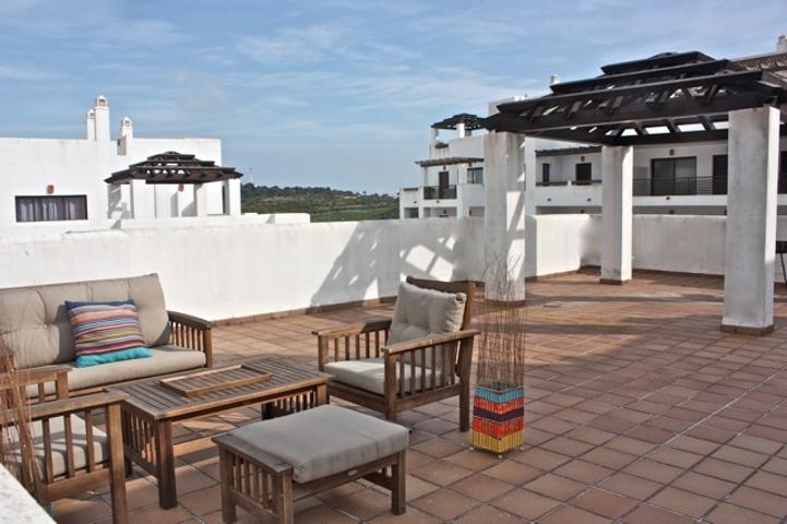 Piso En venta en Cortijo De Las Aguzaderas. 11316, La Alcaidesa (cádiz), La Alcaidesa photo 0