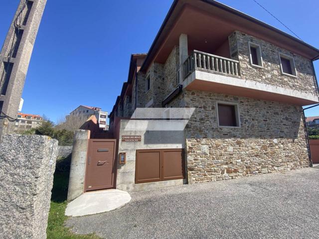 Chalet Adosado a 5 minutos de la Playa de La Lanzada photo 0