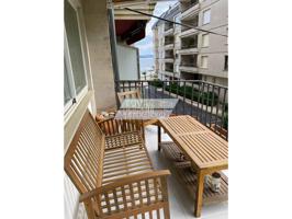 Piso en venta en Sanxenxo photo 0