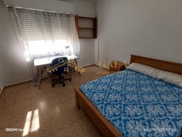 Piso En alquiler en Cáceres photo 0