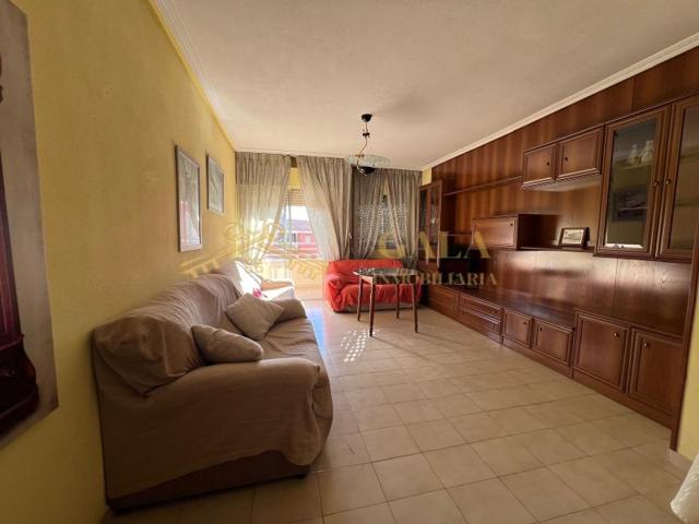 Piso En alquiler en Cáceres photo 0