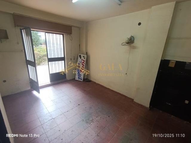 Local En venta en Cáceres photo 0