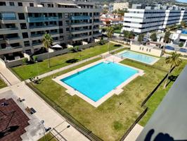 Venta de un amplio piso en Torremolinos photo 0