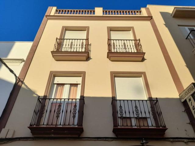Piso en venta en Los Palacios y Villafranca photo 0