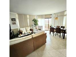 🏡 Dúplex amplio en el centro de Palamós — 106 m², a 4 min de la playa, a 1 min de la estación de autobuses, con piscina photo 0