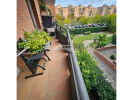 Piso luminoso en venta en Santa Eugènia, Girona photo 0