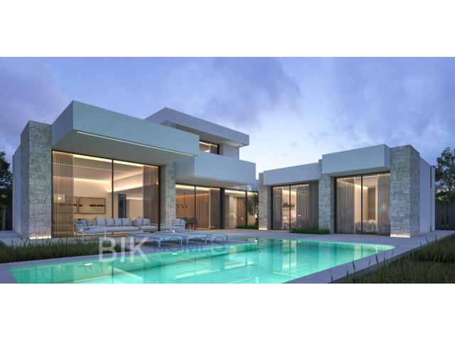 Villa En venta en Dénia photo 0