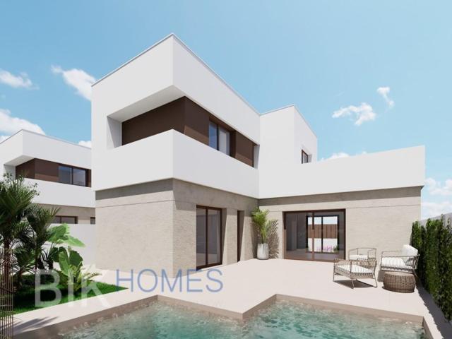 Villa En venta en Los Alcázares photo 0