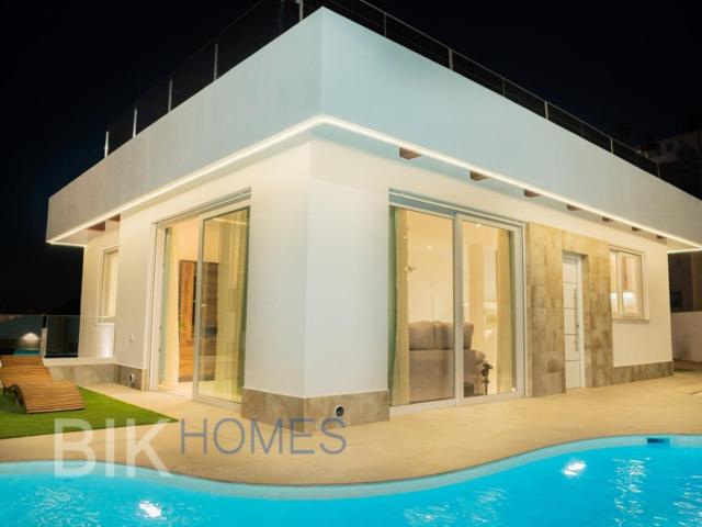 Villa En venta en Rojales photo 0