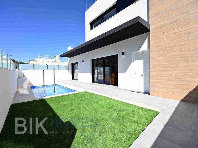 Casa En venta en Orihuela photo 0