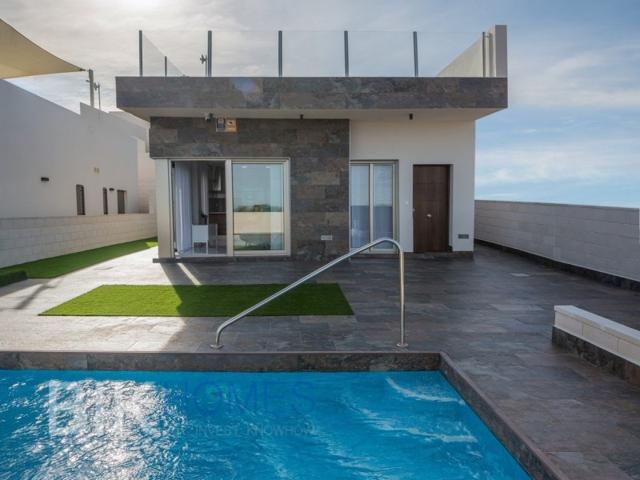 Villa En venta en Orihuela photo 0