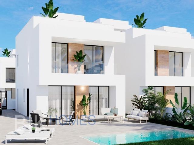 Villa En venta en Orihuela photo 0