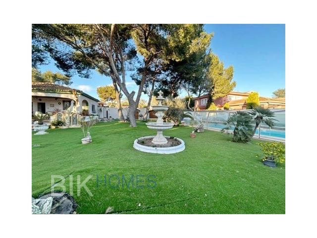 Villa En venta en Orihuela photo 0