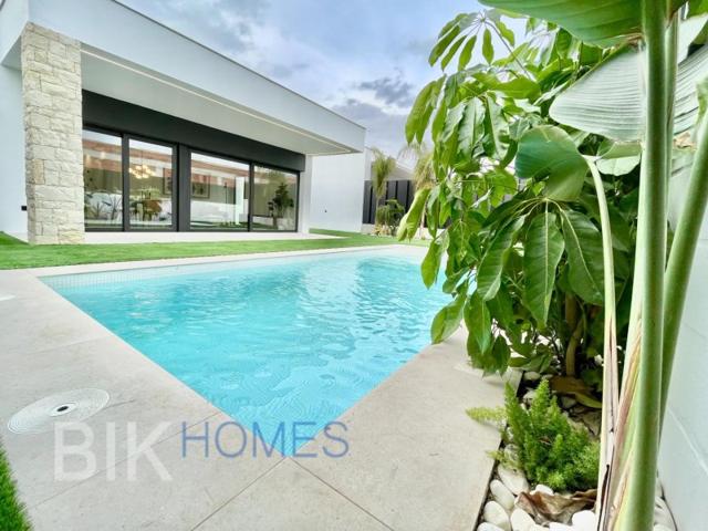 Villa En venta en Molina De Segura photo 0