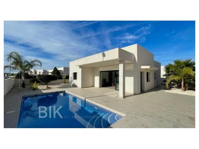 Villa En venta en Rafal photo 0