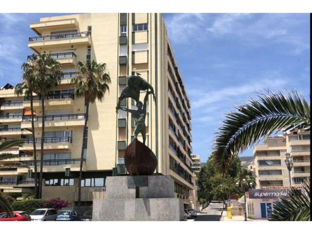 PRIMERA LÍNEA DE PLAYA EN LA CARIHUELA photo 0