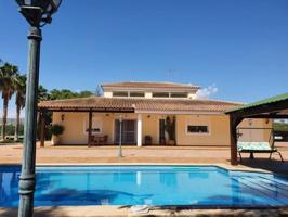 Villa En venta en Totana photo 0