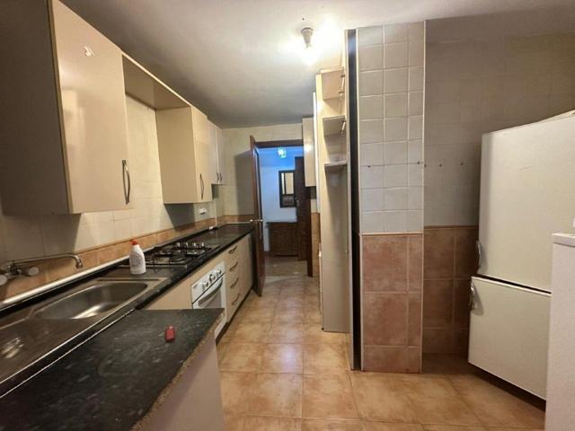 OPORTUNIDAD DE PISO CON TERRAZA, LUMINOSO Y AMPLIO, 3 DORMITORIOS. photo 0