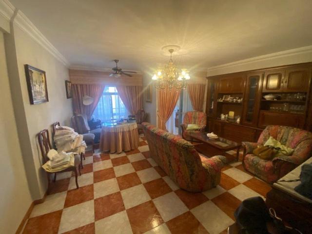 ¡PISO ESPACIOSO IDEAL PARA FAMILIAS! 3 HABITACIONES Y TERRAZA ACRISTALADA photo 0