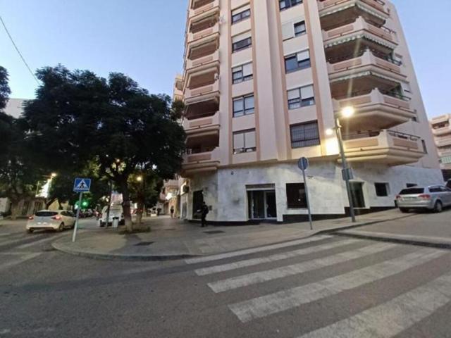 LOCAL EN ALQUILER IDEAL PARA SU NEGOCIO, ZONA DE MUCHO PASO photo 0