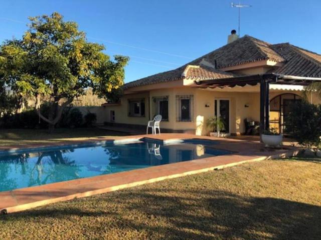 MAGNÍFICA VILLA JUNTO A LA PLAYA DEL PADRÓN photo 0