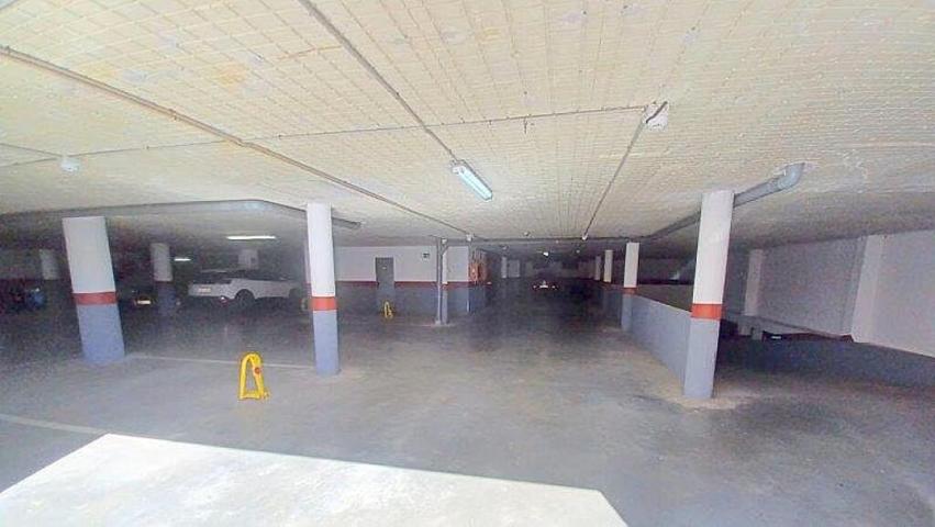 SE ALQUILAN PLAZAS DE GARAJE EN ZONA SABINILLAS ALTO, PREGUNTENOS photo 0
