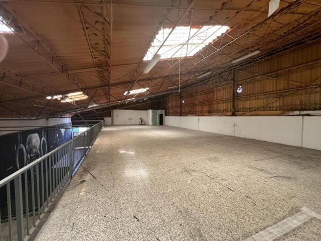 EN VENTA NAVE INDUSTRIAL EN EXELENTE UBICACIÓN EN MALAGA . photo 0