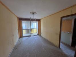 ¡¡ LES OFRECEMOS ESTE PISO,  PERFECTO PARA INVERSORES O PRIMERA VIVIENDA! · photo 0