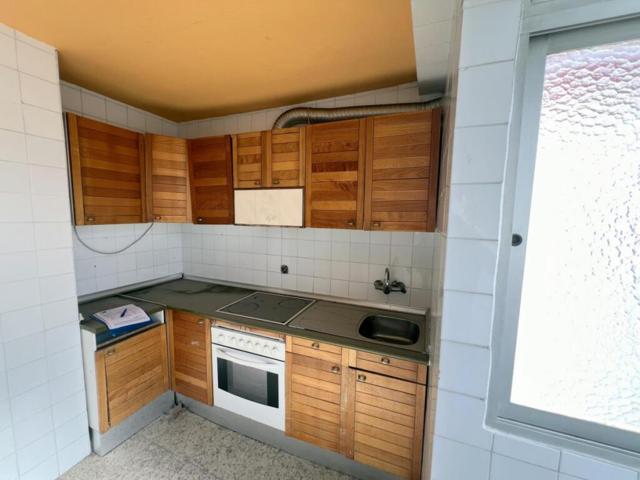 ¡¡ LES OFRECEMOS ESTE PISO,  PERFECTO PARA INVERSORES O PRIMERA VIVIENDA! · photo 0
